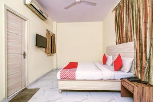 Hotel O 74192 Vishwakarma Palace