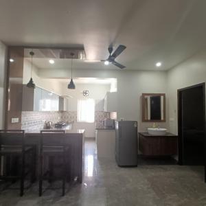 Sukrithi Premium Serviced Apartment - F2