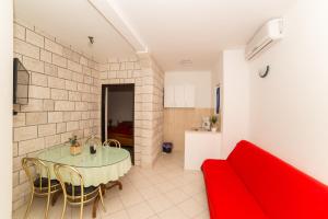 Apartman Škarica 2+2 , Duće 