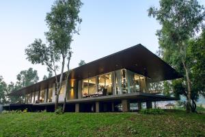 Natures Island, Lake Vaitarna
