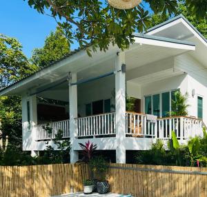 Villa Ashiana - Jungle Seaview