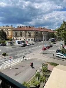 Priestranný 3 izb. apartmán v centre s parkovaním. - Felsőmicsinye