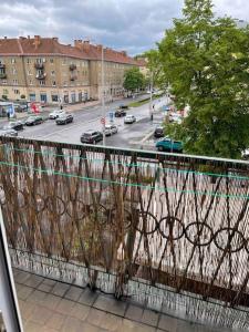 Priestranný 3 izb. apartmán v centre s parkovaním.