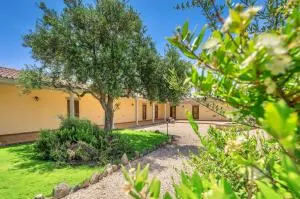 B&B with swimming pool between sea and countryside - Viddalba
