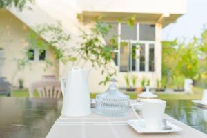 Bliss Loft - Airport Villa Rooms with Shuttle Service