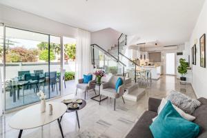 Luxurious ONE Maisonette by Ezoria Villas