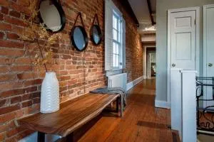 IDEAL GEORGETOWN STAY \ PARKING! \ W/D - فولز تشيرش