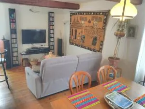 Romans-sur-Isère, maison de rue en centre ancien - 布尔德佩阿日