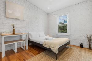 Adorable Studio Space in Private Carriage House
