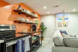 Private 1-BR DC Residential-Style Stay Parking