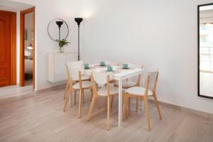 Boliches Ulises Apartment by Alfresco Stays