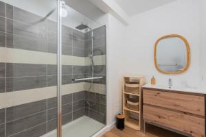 Appartements One bedroom apartment with balcony, city center : photos des chambres