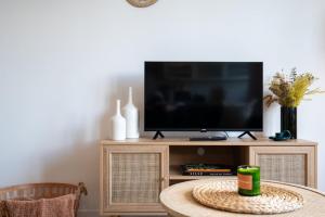 Appartements One bedroom apartment with balcony, city center : photos des chambres