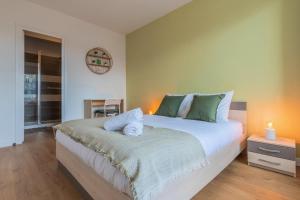 Appartements One bedroom apartment with balcony, city center : photos des chambres