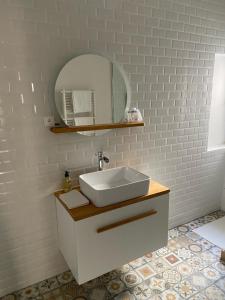 SUPERBE STUDiO LE PANIER NO EXTRA FEES historic district