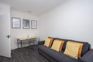 Newly Renovated City Apartment