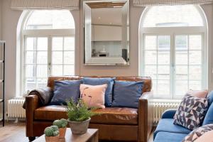 2-Bedroom Apartment - Notting Hill