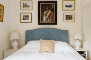 Artistic 1bed flat with patio in South Kensington