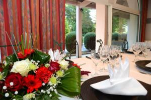Hotels Clos St Eloi, The Originals Relais (Relais du Silence) : photos des chambres