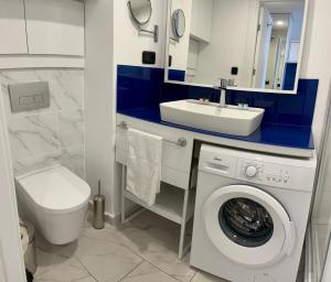 Orbi City sunny cozy apartment