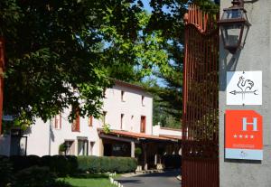 Logis Hôtel Le Parc de Geoffroy