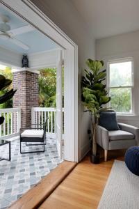 SoHo Escape, Gorgeous Apt in SoHo District