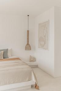 Villa Scorcio: 3BR Tranquil Escape in Pererenan