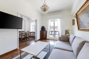 Athenean Classic Apartment at Acropolis Museum & Metro