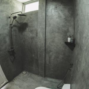 TWIN PALMS Surfhouse