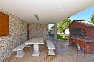 Holiday house Veli Vrh 2322