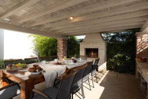 Villa Bincila for 12 people near Poreč with sea view & beautiful garden 