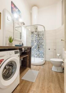 Urban Tranquillity by the Main Shopping Street