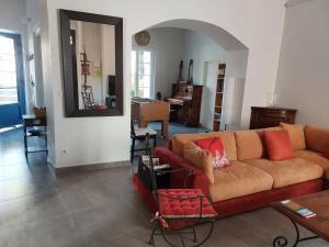 Villas Vaste demeure avec piscine, a 14 km de la mer. : photos des chambres