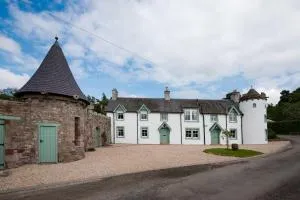 Dryburgh Stirling Two - Smailholm