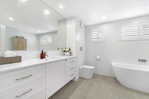 Budds Villa 1 By Khove