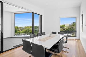 Seaside Style - Modern Coastal Retreat with Ocean Views