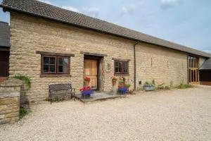 The Granary self-catering cottage on a working farm - 白金汉