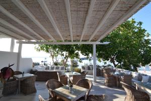 Artemis Hotel Antiparos Greece