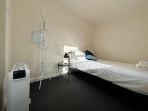 Hobart City Oasis with 3 beds