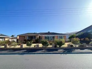 Rose Retreat with Water Front view at Montrose - Risdon