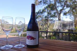 Mountains and Treetops Retreat - Nature Getaway