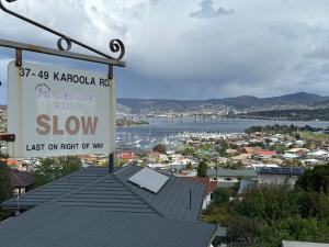 Skyline Serenity Lower - Close to city and airport