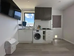 Claremont Comfort Cottage - Hamilton