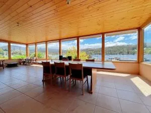 Stunning Water front view House at Kettering - Coningham