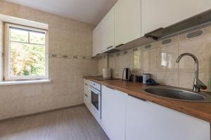 Seaside Apartments - Apartment by the sea