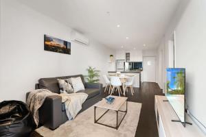 Palladium Tower - Premium Southbank Apt w parking