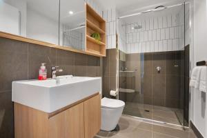 Palladium Tower - Premium Southbank Apt w parking