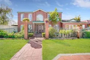 Prized Home Away from Home in Enviable Location - Cranbourne