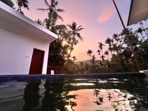 Nila Farms - Farm stay with a unique swimming Pool - Varagampadi