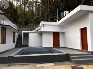 Nila Farms - Farm stay with a unique swimming Pool